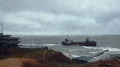 На Украине заявили об ухудшении экологической ситуации около севшего на мель танкера