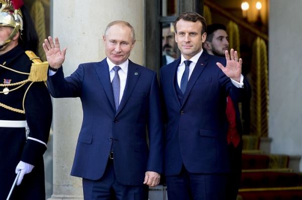 Путин и Зеленский проводят двустороннюю встречу в Париже