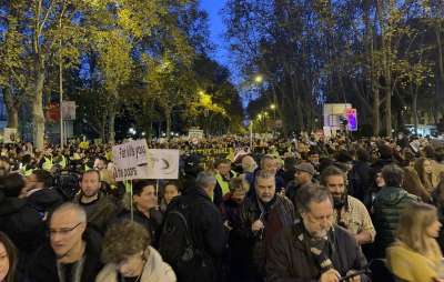 Около 500 тыс. человек вышли на "Марш за климат" в Мадриде
