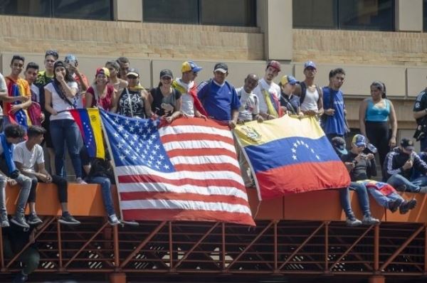 Глава МИД Венесуэлы назвал абсурдными новые санкции США