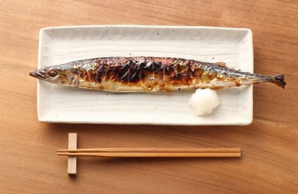 <br />
Минсельхоз Японии выложил инструкцию, как правильно есть рыбу<br />
